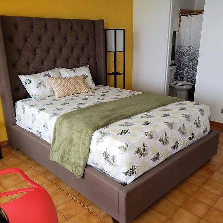 Gorgeous Beach Front Studio With Electricity Water Ac Luquillo Ngoại thất bức ảnh