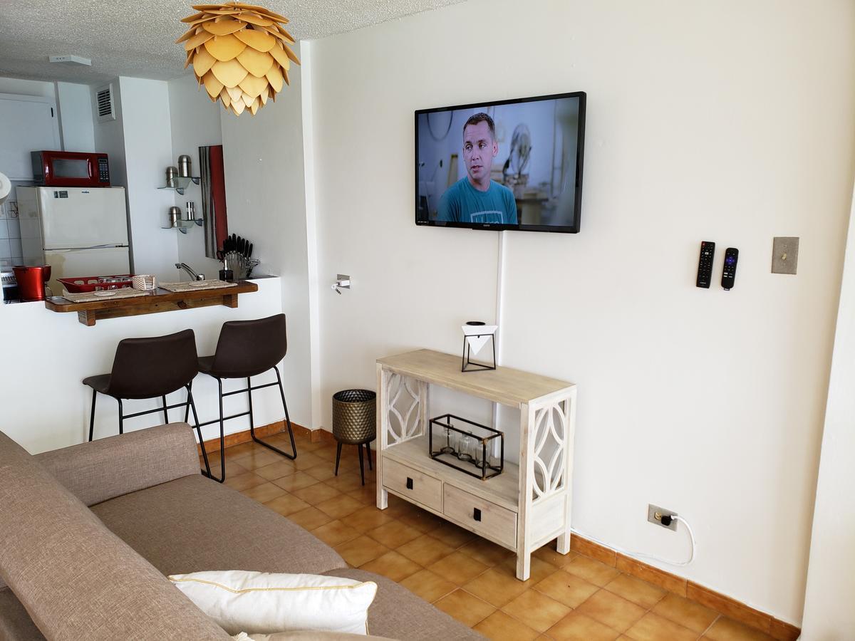 Gorgeous Beach Front Studio With Electricity Water Ac Luquillo Ngoại thất bức ảnh